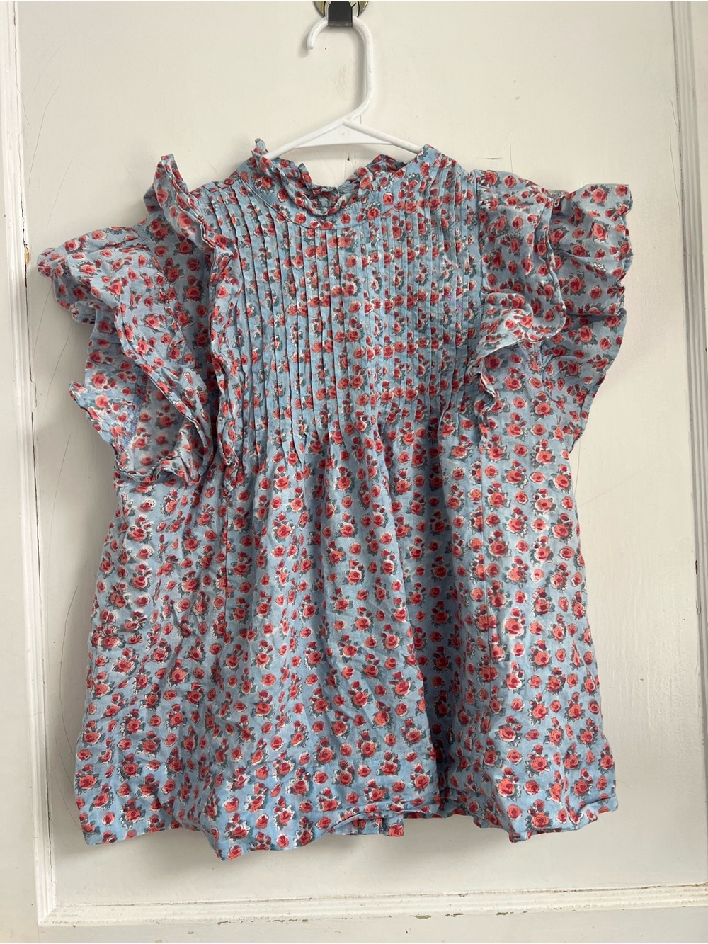 CJ Laing Blue and Pink Floral Flutter Sleeve Cotton Boho
Peasant Blouse $169 S